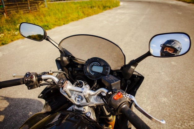 California motorcycle mirror law